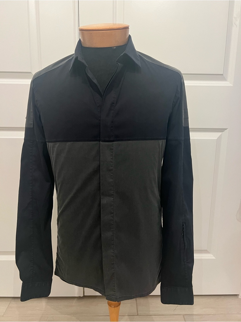 Prada Men’s Colorblock Stretch Cotton Utility Shirt Black Gray Size 40